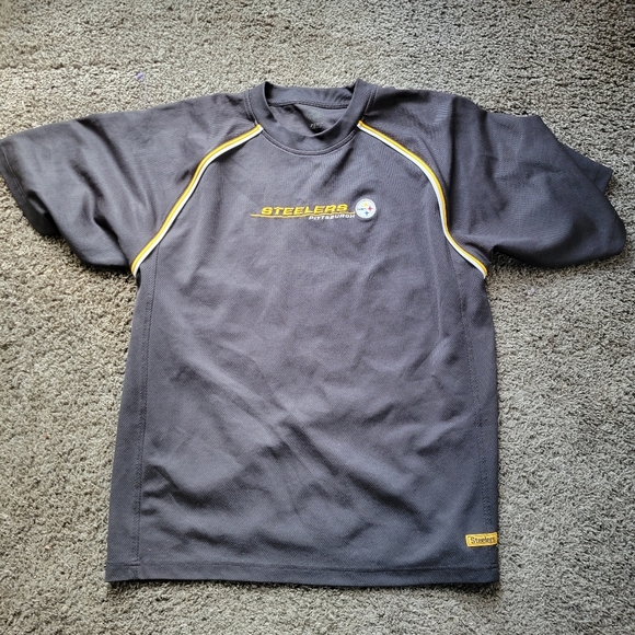 PITTSBURGH STEELERS NFL MEN’S SHORT SLEEVE SHIRT LARGE - Picture 1 of 5